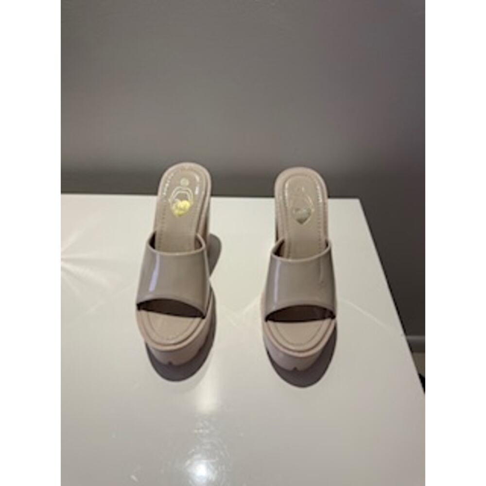 PLATFORM SANDALS